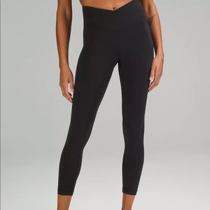 NWT Lululemon align v waist pant 25” black size 4